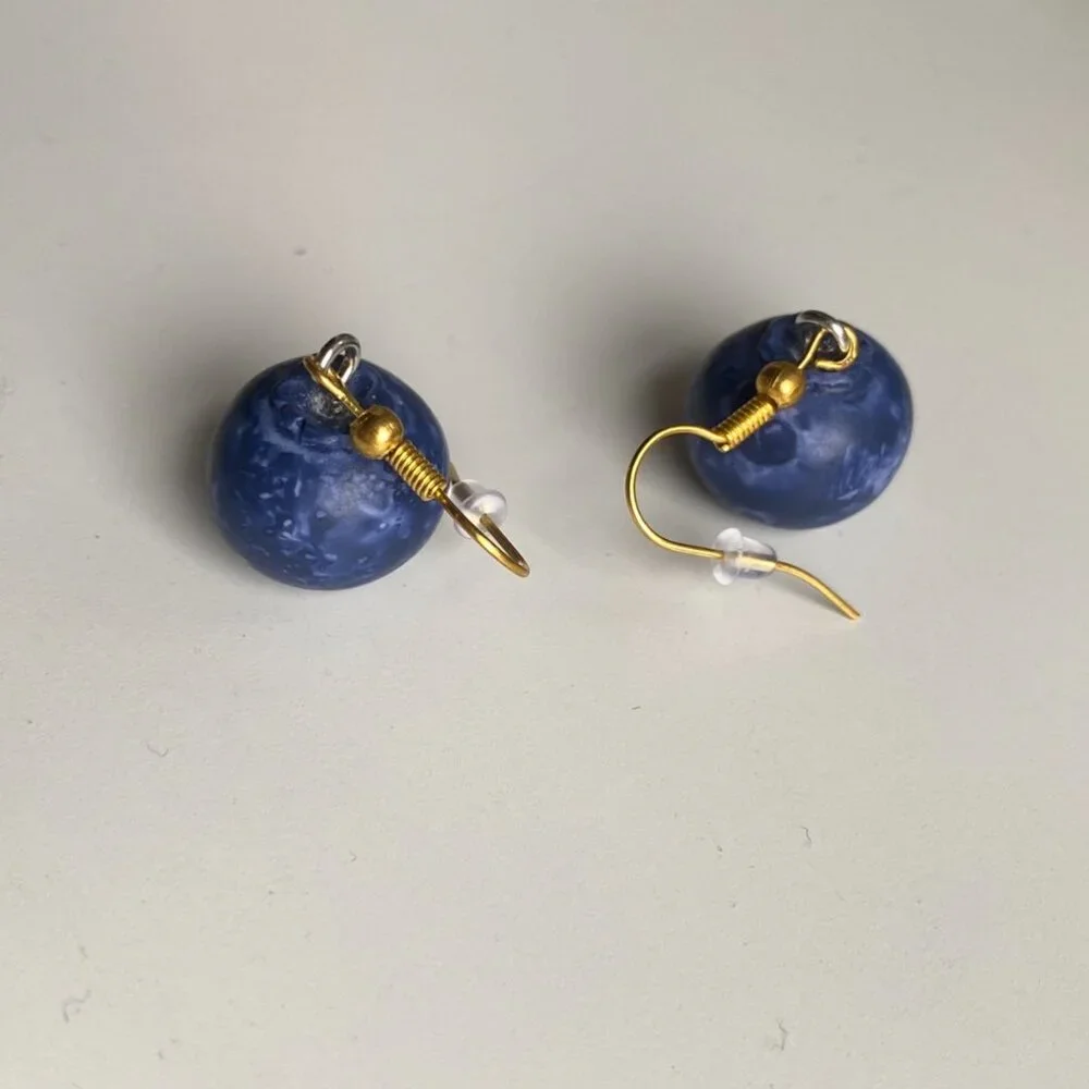 Handmade Blueberry Earrings GOLD STAINLESS STEEL Whimsical Fairy Novelty Fruit - Picture 6 of 8
